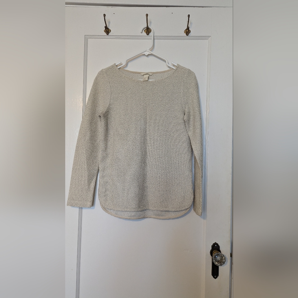 H&M Cream color sweater